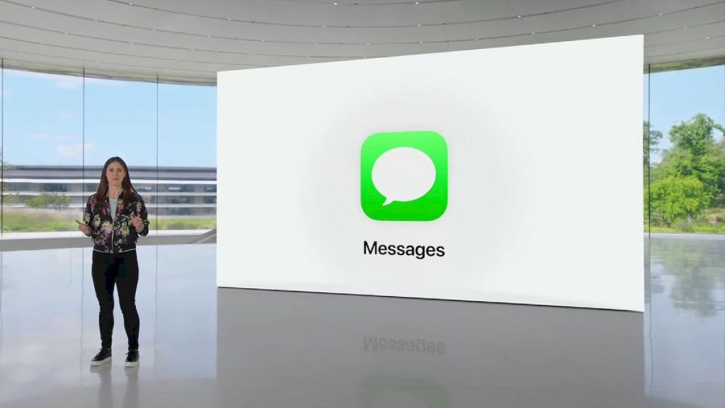 iOS Messages feature proclaimed the greatest Apple feature of all time by one Redditor