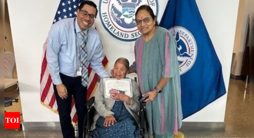 Indian-origin woman becomes US citizen at 99