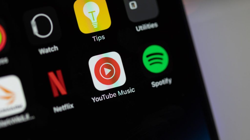 YouTube Music’s mobile apps now have an activity notifications feed